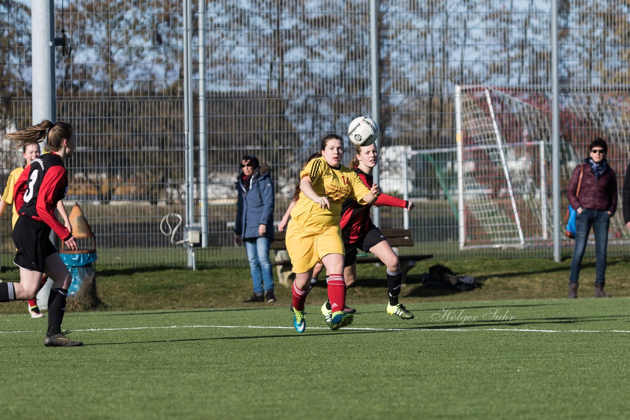 Bild 231 - B-Juniorinnen SG Weststeinburg/Bei - SV Fisia 03 : Ergebnis: 1:2